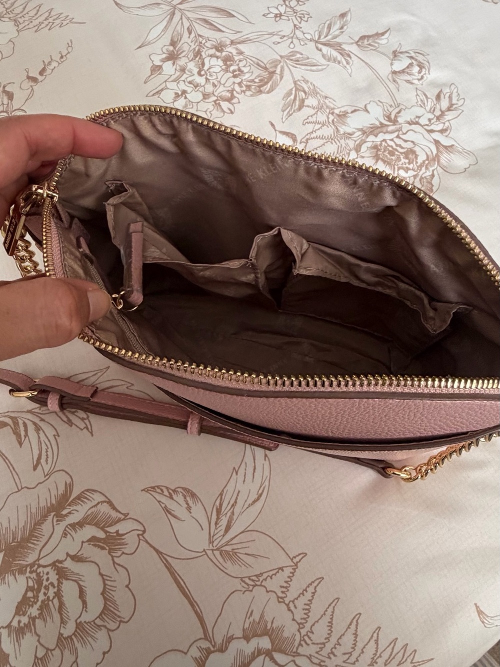 Anne Klein Blush Pink Crossbody Bag with Gold Hardware - Picture 4 of 5